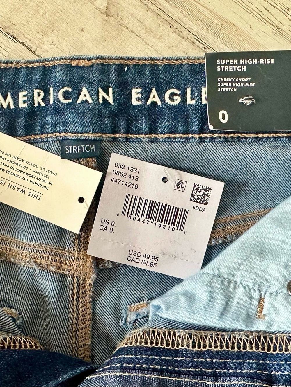 NWT American Eagle Cheeky Short Super High Rise Jeans 0 25W - Picture 2 of 7